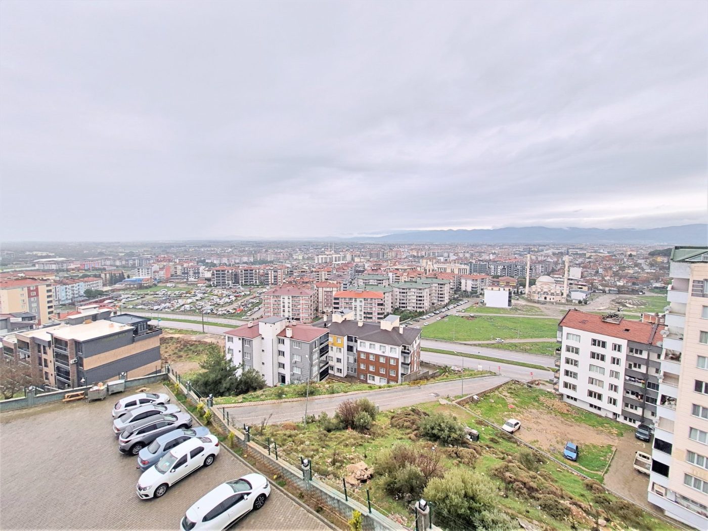 GÜLTAŞ EMLAKTAN EDREMİTTE SATILIK 3+1 EBEVEYN BANYOLU ASANSÖRLÜ DAİRE