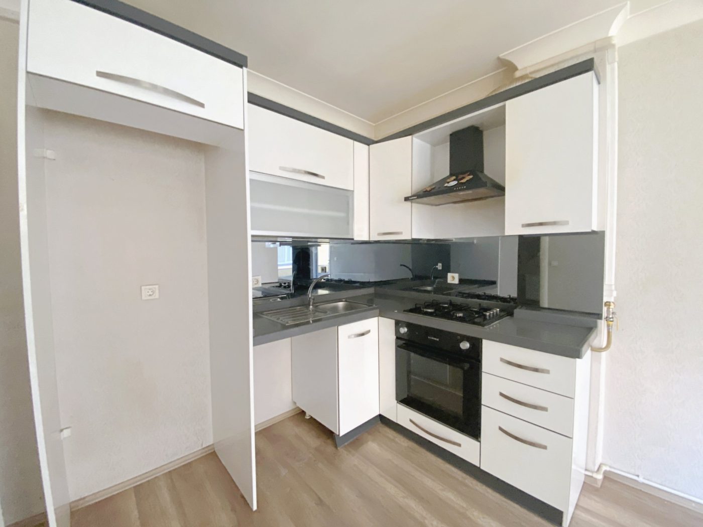 Akçay Altınkum’da Satılık 1+1 Daire Yetki Gültaş Emlaktan