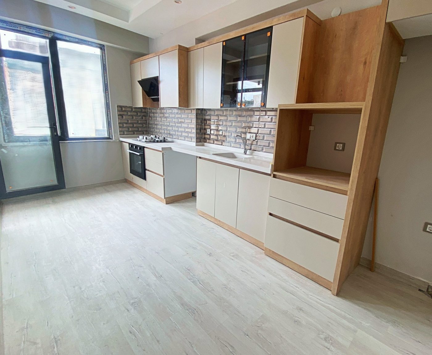 EDREMİT’TE GÜLTAŞ EMLAK’TAN SATILIK 3+1 DUBLEKS DAİRE