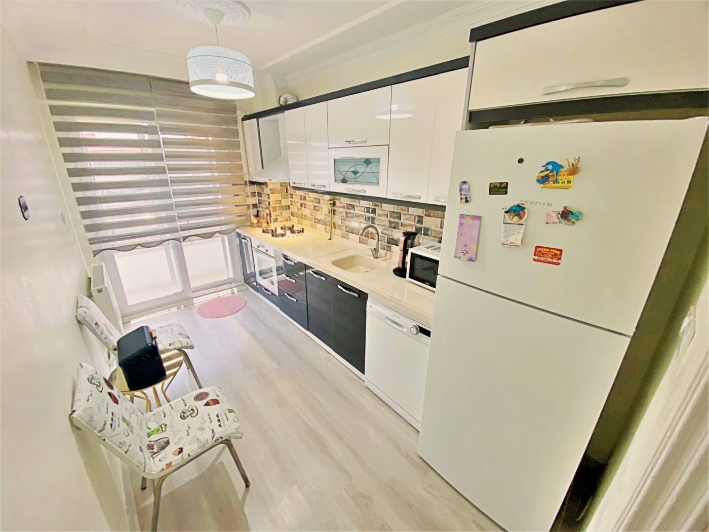 AKÇAY ALTINKUM’DA GÜLTAŞ EMLAKTAN SATILIK FULL EŞYALI 2+1 DAİRE