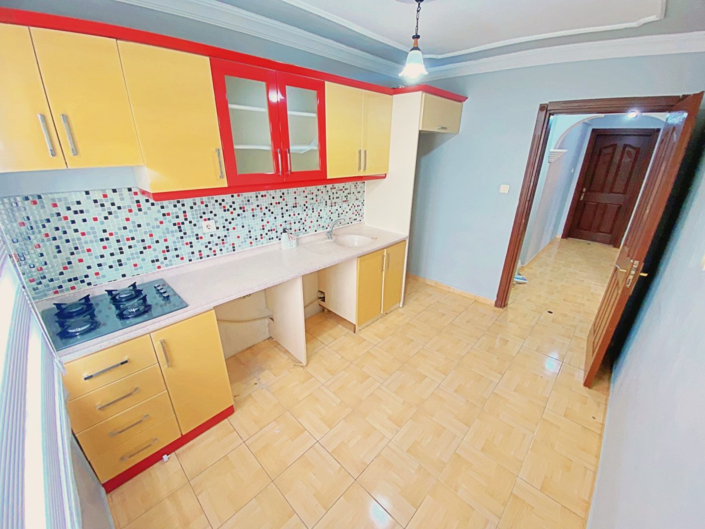 Kadıköyde Yetki Gültaş Emlaktan satılık Müstakil Tadında, Geniş Bahçeli 2+1 Daire